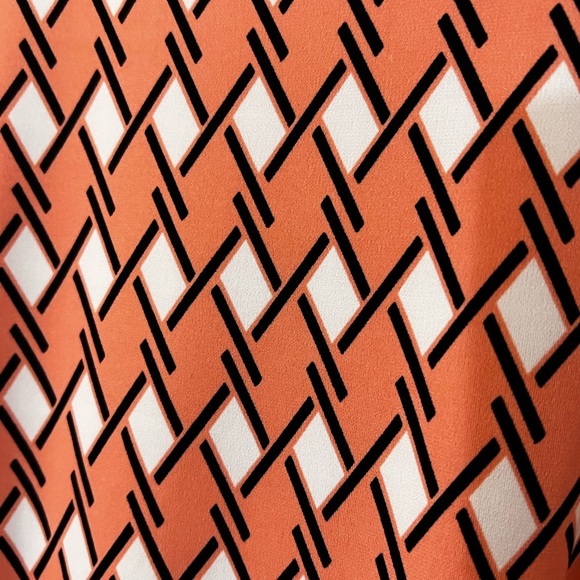 3 for $20 bundle any 3 items priced $15 and under and get them for $20🛍️🛍️🛍️ - Picture 5 of 8